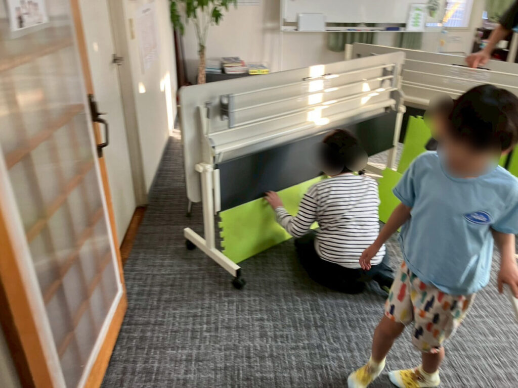 隠れ場所作り