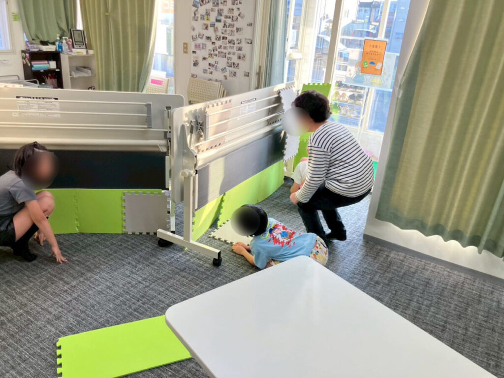 隠れ中