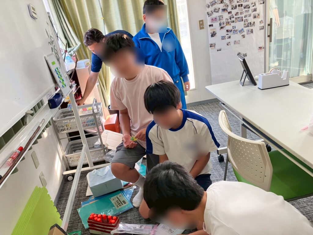 武器作り中