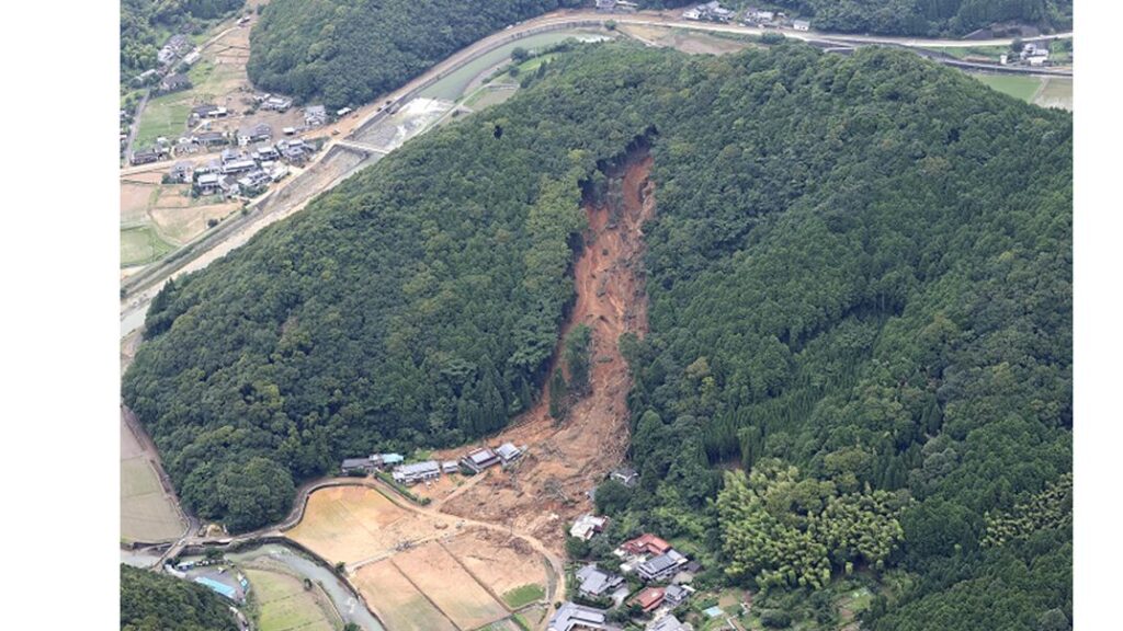 土砂崩れ