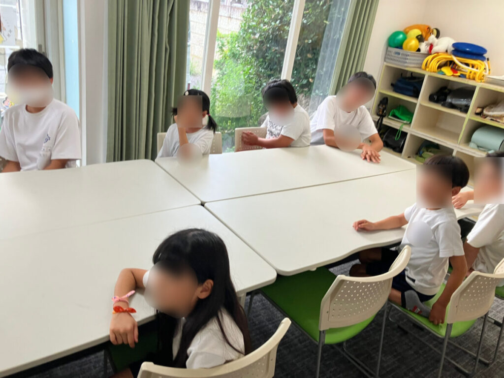 爆笑する子ども達