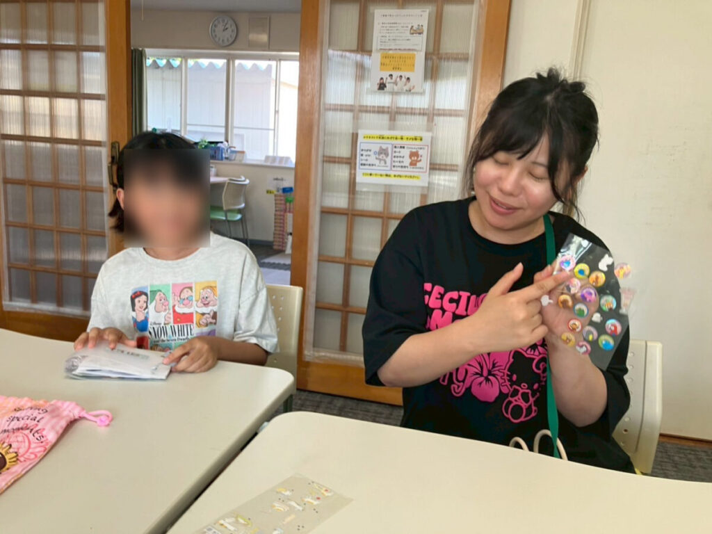 シール交換中